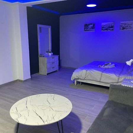 חדרי לייבל Label Rooms Blue & Red Tiberias Bagian luar foto