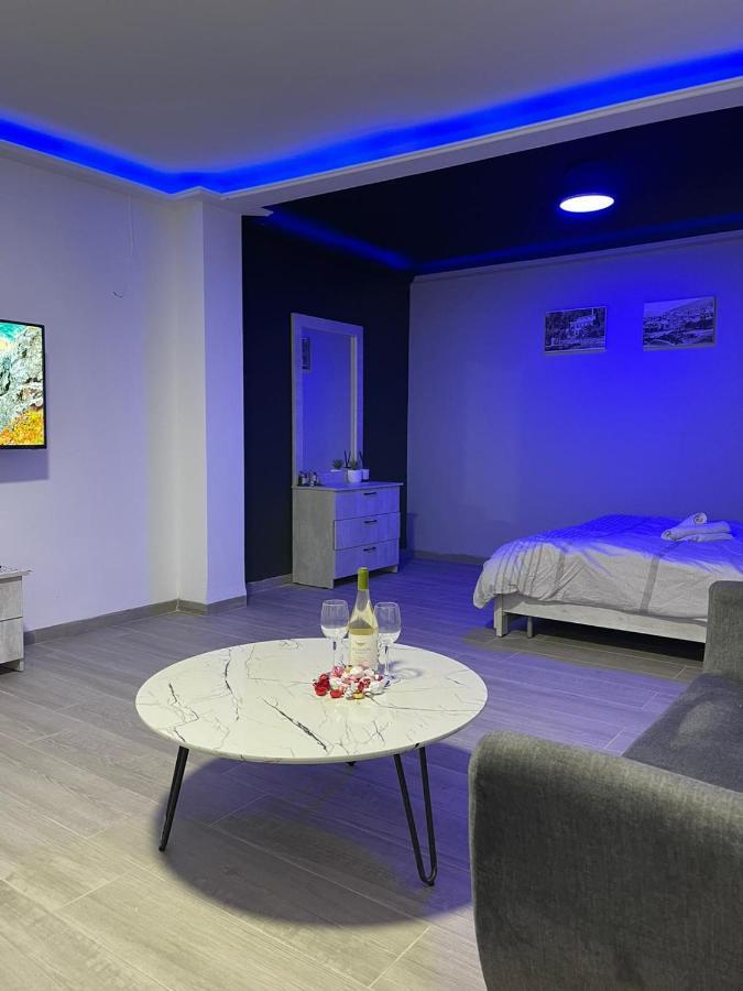 חדרי לייבל Label Rooms Blue & Red Tiberias Bagian luar foto