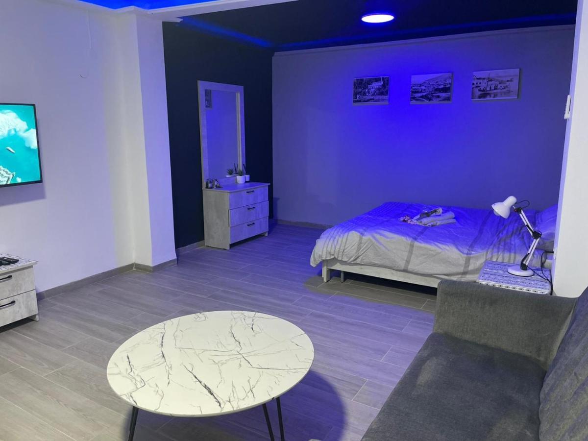 חדרי לייבל Label Rooms Blue & Red Tiberias Bagian luar foto